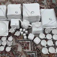 سرویس فرانسوی چینی ۱۸نفره در حد نو مناسب جهیزیه