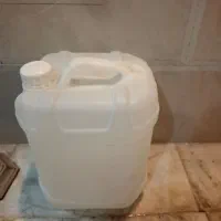 شیشه نوشابه ۱۰ لیتری و۲۰لیتری تمیز|ظروف نگهدارنده، پلاستیکی، یک‌بارمصرف|نیشابور, شهرک فرهنگیان|دیوار
