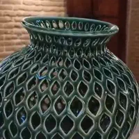 دو عدد گلدان سفالی وشیشه ای|صنایع دستی و سایر لوازم تزئینی|مشهد, موسوی قوچانی|دیوار