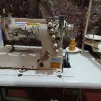 تعدادی از وسایل خیاطی به فروش میرود