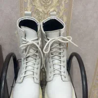 بوت تمیز|کیف، کفش، کمربند|دورود, |دیوار