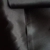 دامن ساتن|لباس|اصفهان, فرودگاه شهید بهشتی|دیوار