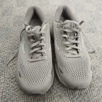 کفش گوست مدل brooks