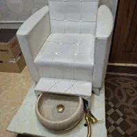 وسایل آرایشگاه مبل پدیکور و میز مانیکور