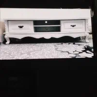 زیر تلویزیونی جنس وکیوم سالم درحدنو بفروش  میرسد