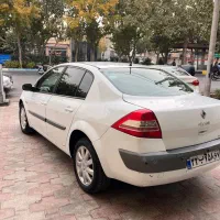 مگان اتومات 2000