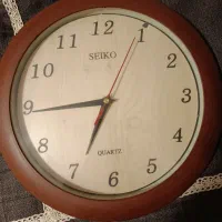 ساعت دیواری