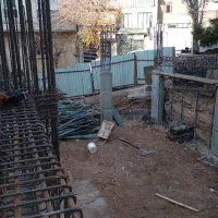 آرماتوربندو سیمبر و کارگر ساده