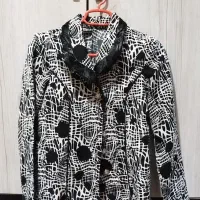 تعدادی کت و دامن|لباس|کرمان, |دیوار