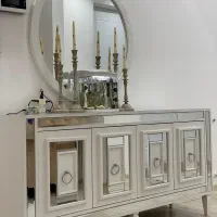 آیینه و کنسول