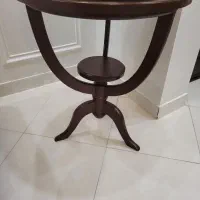 میز گرد تمام چوب همراه با شیشه