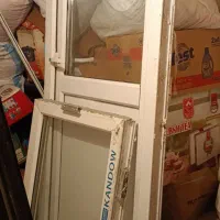 درب پنجره upvc ب ابعاد  طول ۲متر وعرض ۷۲ سانتی متر