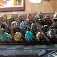 انگشتر باسنگ اصل