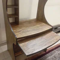 میز کامپیوتر|میز تحریر و کامپیوتر|رباط‌کریم, رباط‌کریم|دیوار