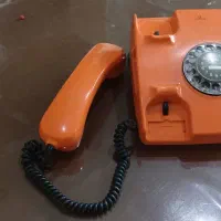تلفن نارنجی آلمانی  خوش رنگ و زیبا