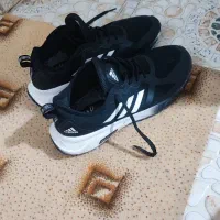 کفش آدیداس اصلی سایز ۴۳