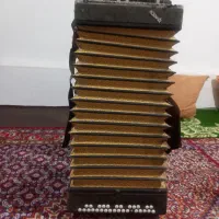 ویالون‌قدیمی|ویولن|شاهین دژ, |دیوار