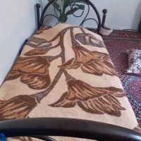 تختخواب فلزی