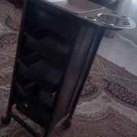 تعدادی وسایل ناخن وسالن زیبایی.|آرایشگاه و سالنهای زیبایی|بم, |دیوار