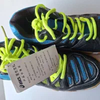کتونی asics  سایز ۴۱ اصل