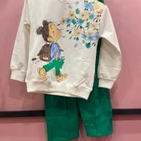 شابلون زن کارگر ساده