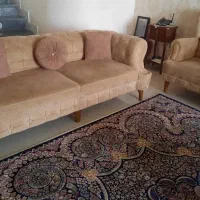 فروش یک عدد میز ال سی دی و مبل راحتی و سلطنتی|مبلمان خانگی و میز عسلی|نوکنده, |دیوار