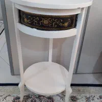 میز تلفن سفید