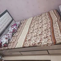 تخت دونفره