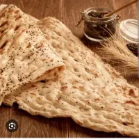 فروشنده، وردست شیرینی پز و بسته بند