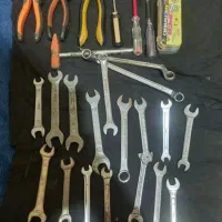 مقداری آچار