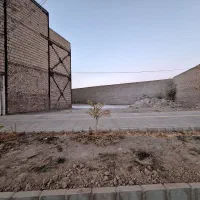 فروش زمین ۱۰۰ متر مناسب مسکونی وتجاری