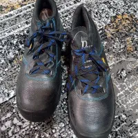 ۴جفت پوتین ایمنی سایز۴۲و۴۱