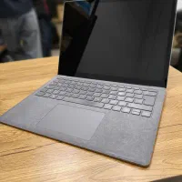 surface laptop 3 با پردازنده i7 رو 16