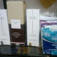 لدورا|آرایشی، بهداشتی، درمانی|نیمبلوک, |دیوار