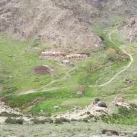 قروت سفید پرچرب درجه ۱ کیلو ۶۰۰