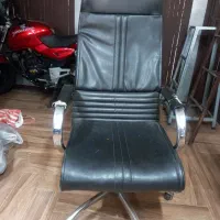 دوعدد طبقه .صندلی چرخ دار|دفتر کار|کاشان, لتحر|دیوار