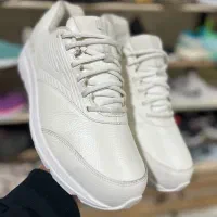 کتونی اورجینال برند BROOKS سایز 46.5