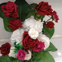 گل مصنوعی و گلدان|گل مصنوعی|تربتحیدریه, کاشانی|دیوار