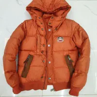 کاپش پر خارجی