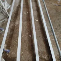 سایبان بالای در حیاط