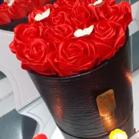 گل رز ربانی باکس گل جاویدان