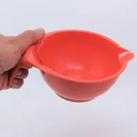 کاسه رنگ مو