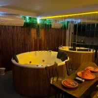 اجاره روزانه ماهانه اپارتمان سوئیت غرب جکوزی دار