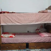 تخت دو طبقه