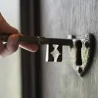 بازکردن انواع قفل و درب (سیار شبانه روزی)