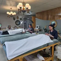 کلینیک تخصصی پوست و مو لیزر|خدمات آرایشگری و زیبایی|رباطکریم, رباطکریم|دیوار