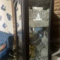 بوفه با چوب گردو  بسیار جا دار و دارای نور پردازی|بوفه، ویترین، کنسول|تهران, جوادیه تهرانپارس|دیوار