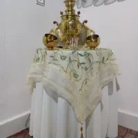 میز خاطره ام دی اف با رومیزی ساتن