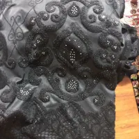 پارچه ی چادری نگین دار و پارچه گیپور و مانتو