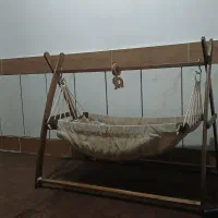 گهواره با مرغ یا زنبور هم معاوضه میشود